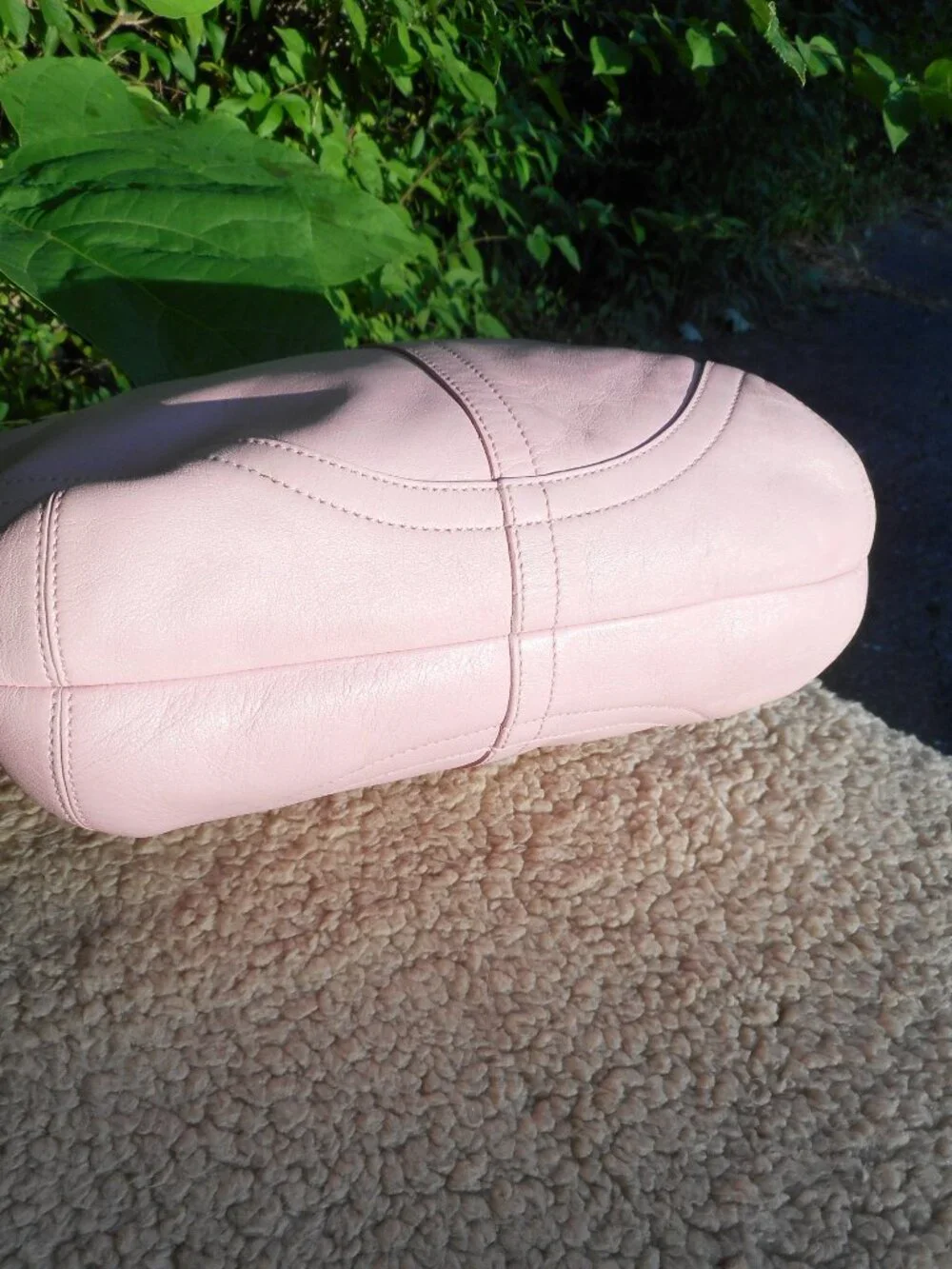 Vintage Coach Coach Soho Slim Hobo 4983, EUC in Pink